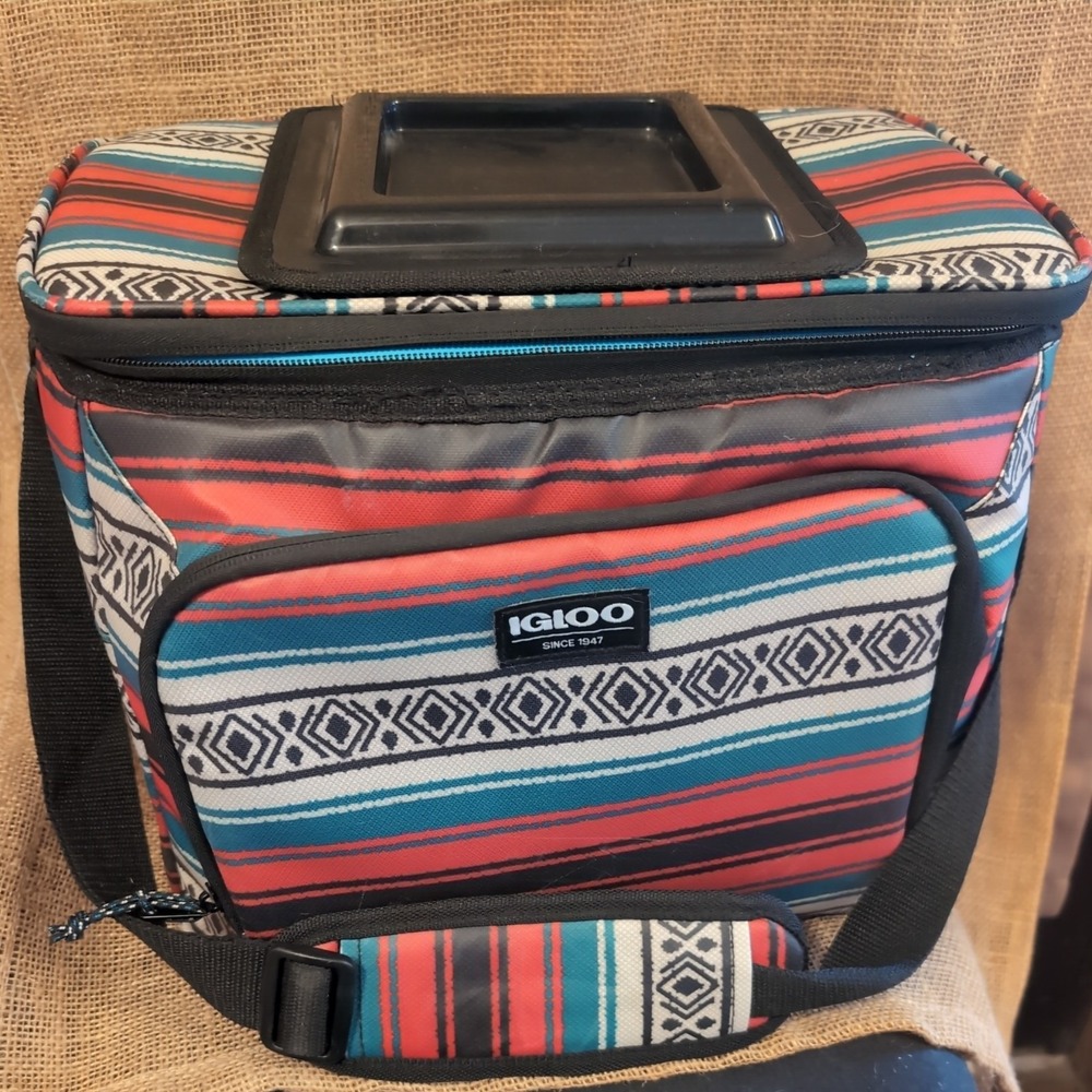 Igloo Southwest print Boho 12-Can Cooler Bag And Plastic Liner, Carry Strap